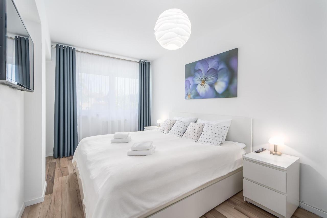 Seaside Breeze Stylish Apartment Balcony & Parking By Noclegi Renters Miedzyzdroje Exterior foto