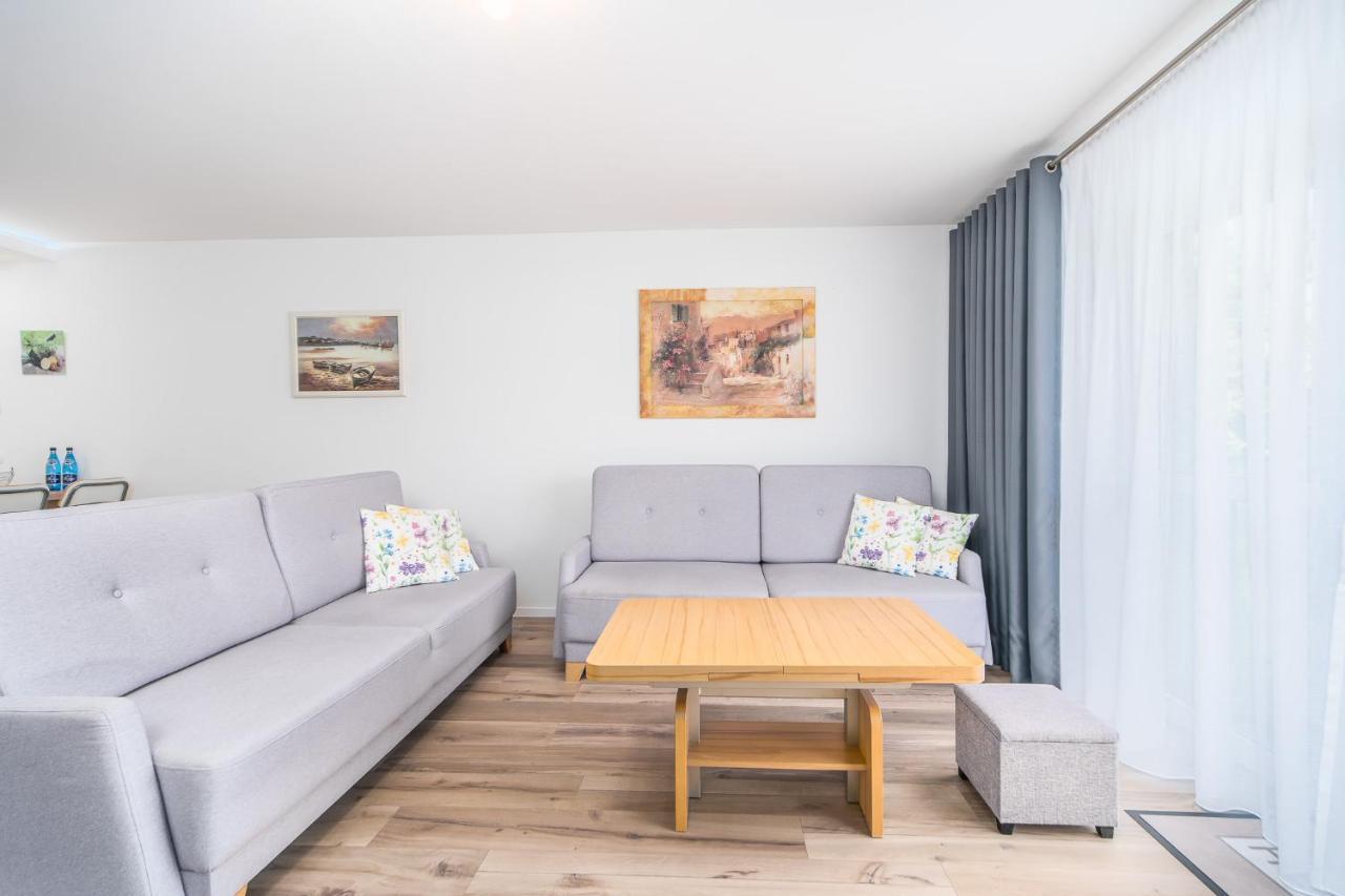 Seaside Breeze Stylish Apartment Balcony & Parking By Noclegi Renters Miedzyzdroje Exterior foto