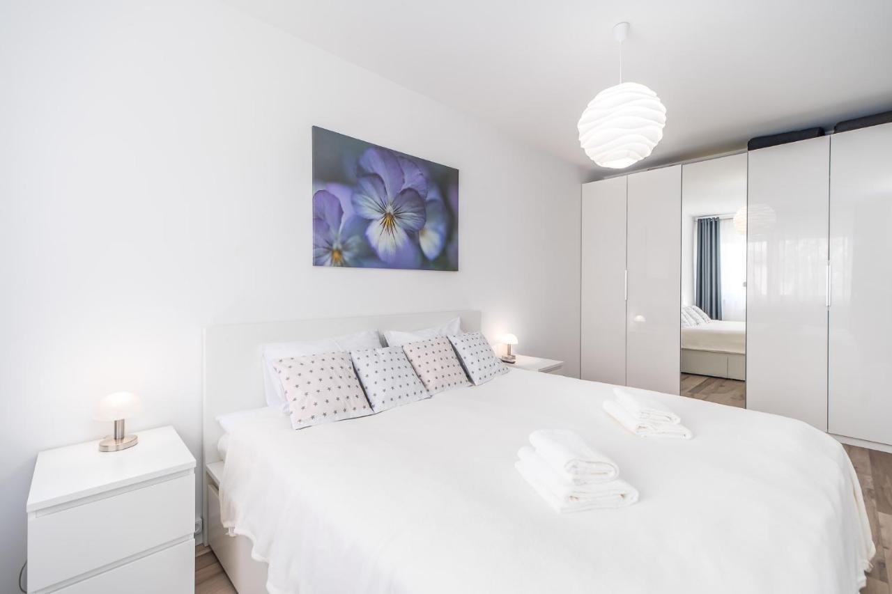 Seaside Breeze Stylish Apartment Balcony & Parking By Noclegi Renters Miedzyzdroje Exterior foto